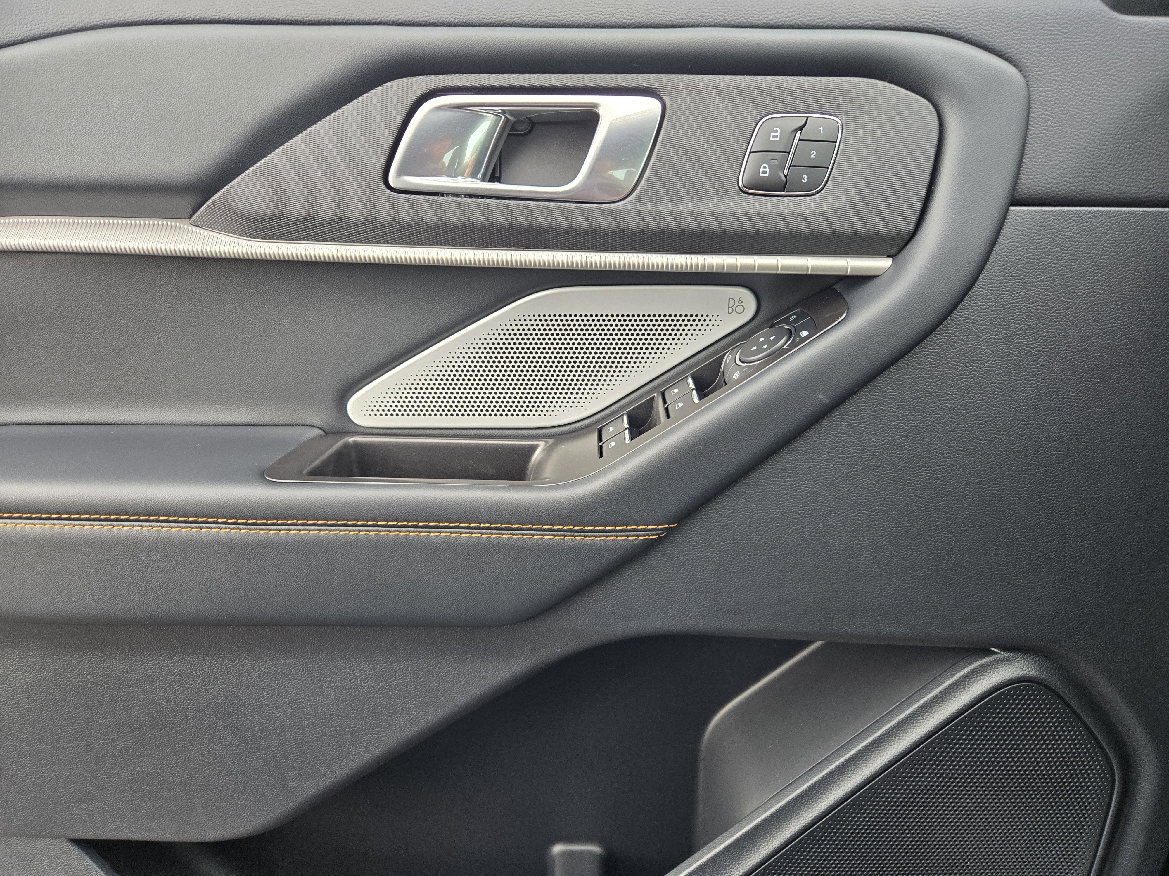 New 2026 Agate Black Metallic Ford Tremor image 15