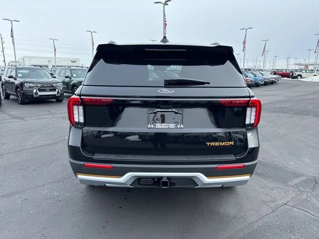 New 2026 Agate Black Metallic Ford Tremor® image 7