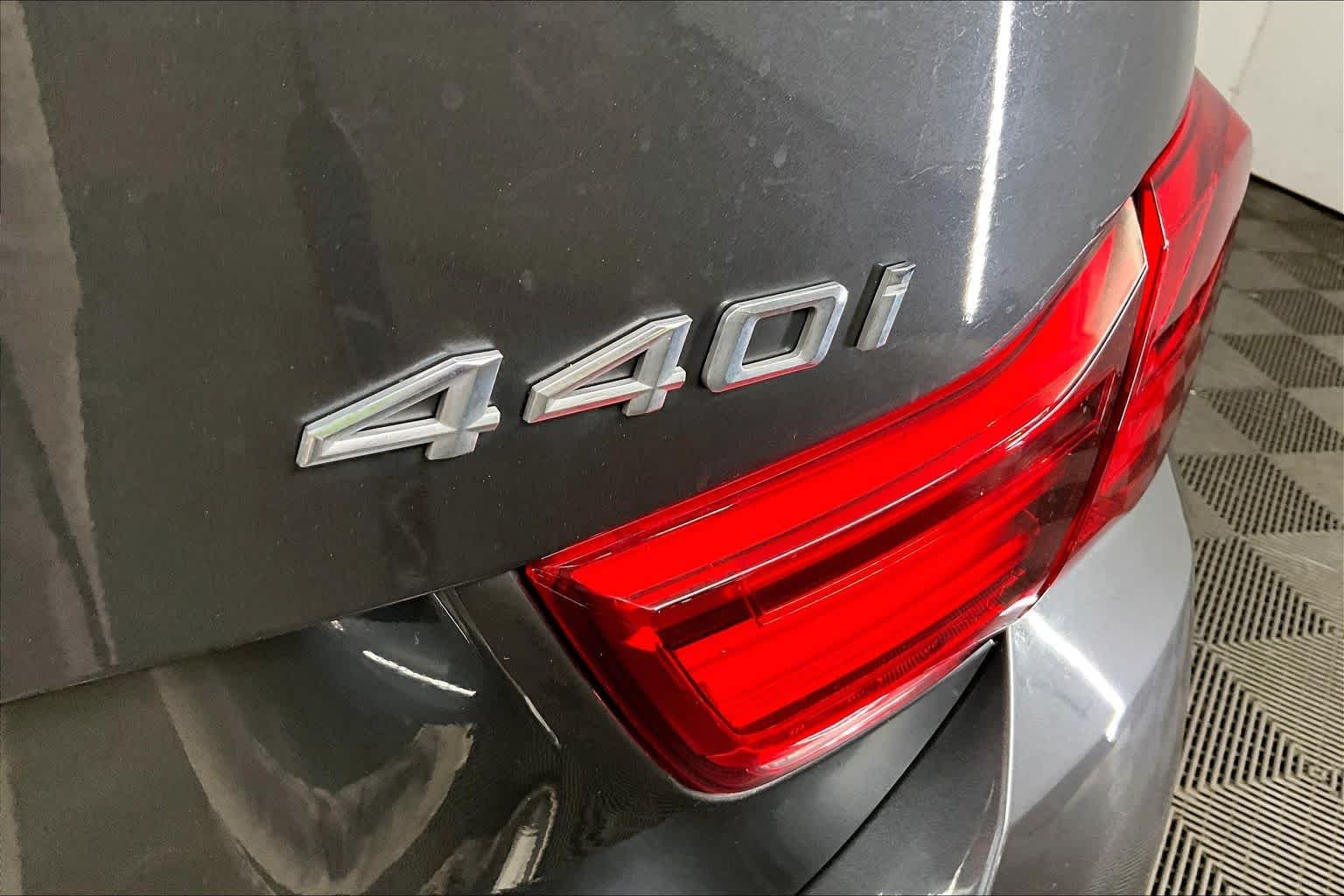 Used 2019 Mineral Grey Metallic BMW 440i xDrive image 10