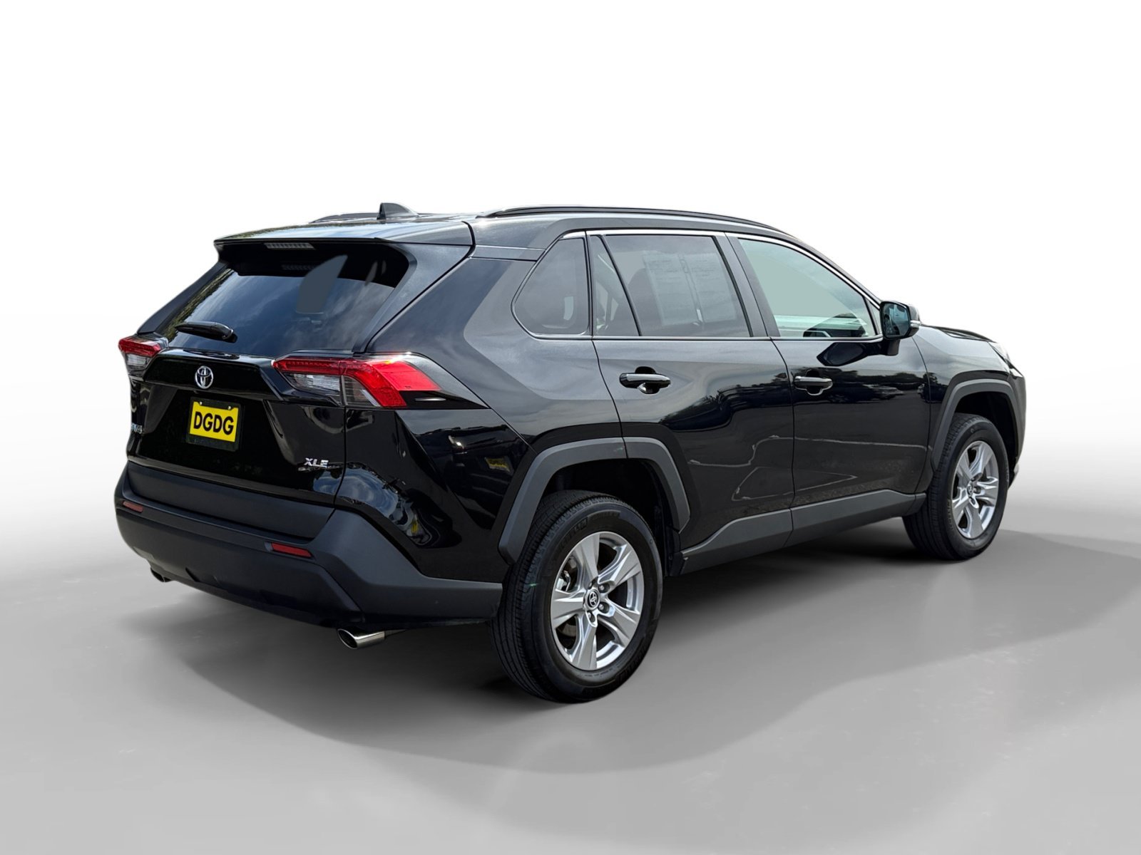 Used 2025 Midnight Black Metallic Toyota XLE image 5