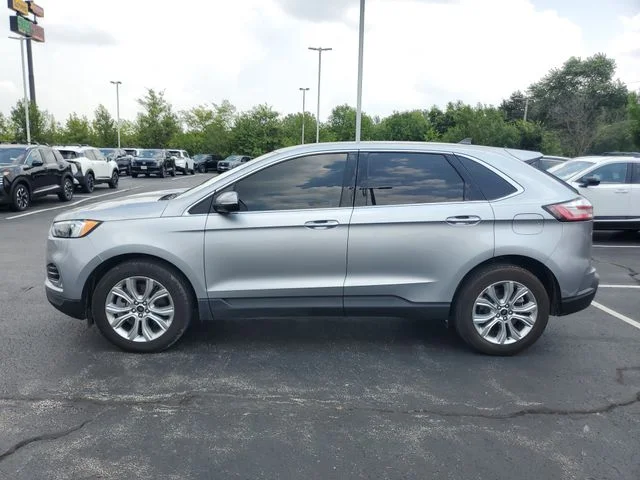 Used 2024 Silver Ford Titanium image 3