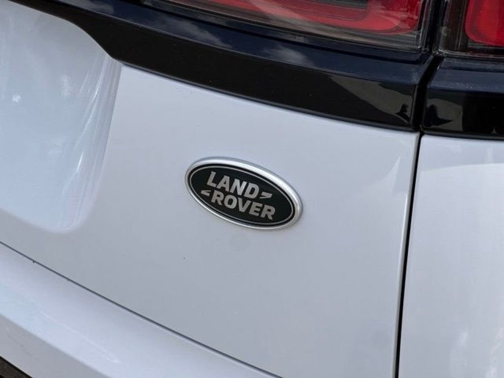 Used 2021 Fuji White Land Rover P250 R-Dynamic S image 24