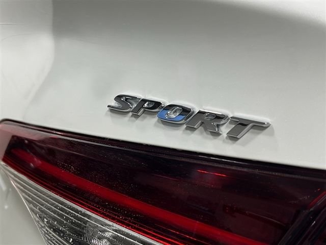New 2026 Platinum White Pearl Honda 2WD Sport Hybrid image 5