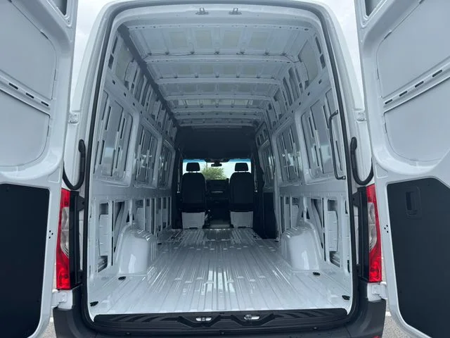 New 2026 White Mercedes-Benz Cargo 170 WB image 8