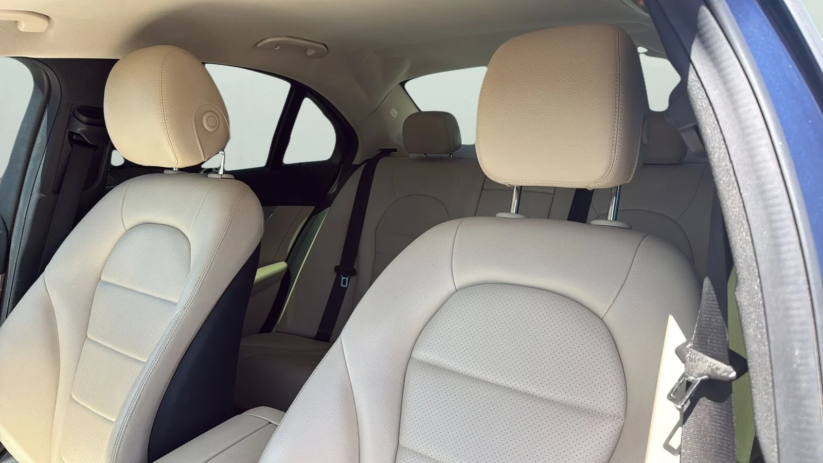 Used 2017  Mercedes-Benz C 300 image 5