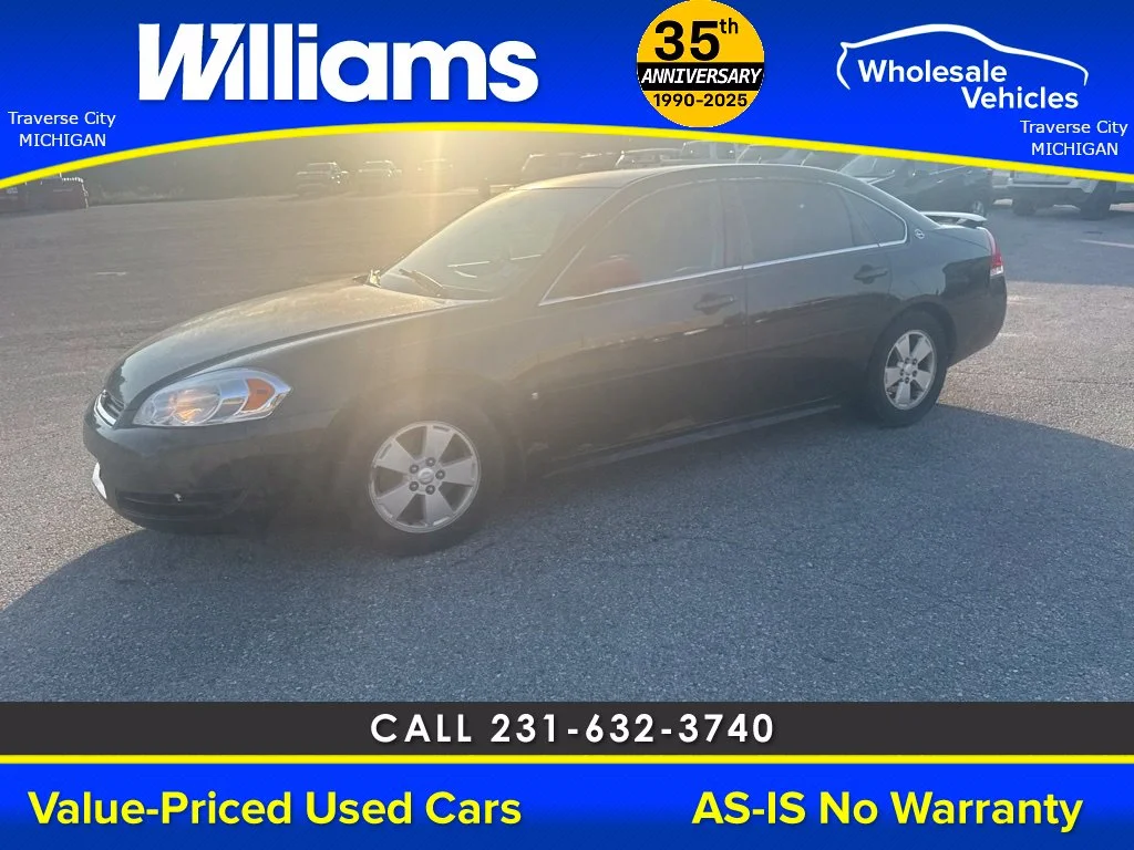 Used 2009 Black Chevrolet LT image 3