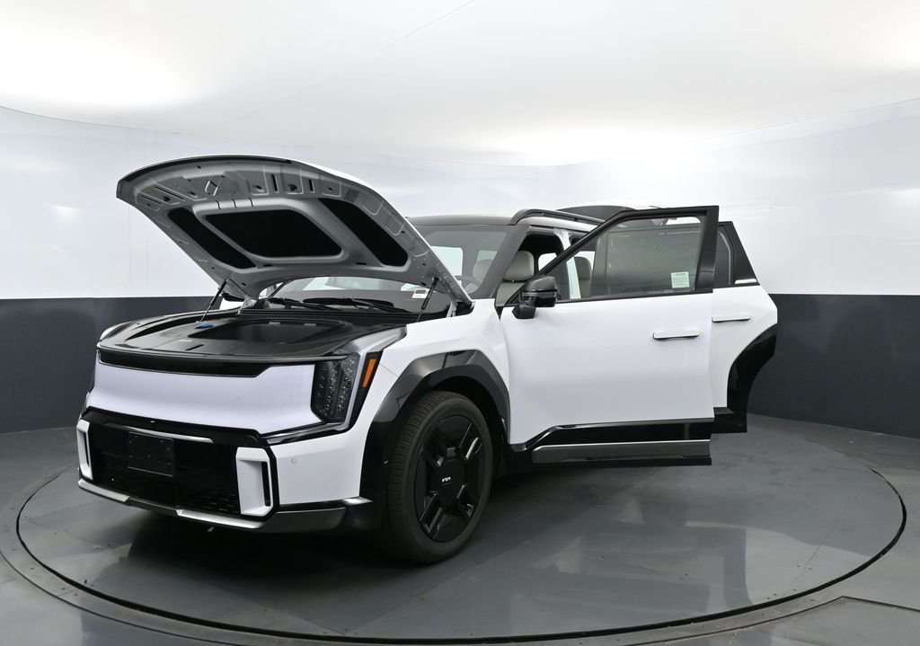 New 2026 Glacial White Pearl / Black Ro Kia GT-Line AWD image 29