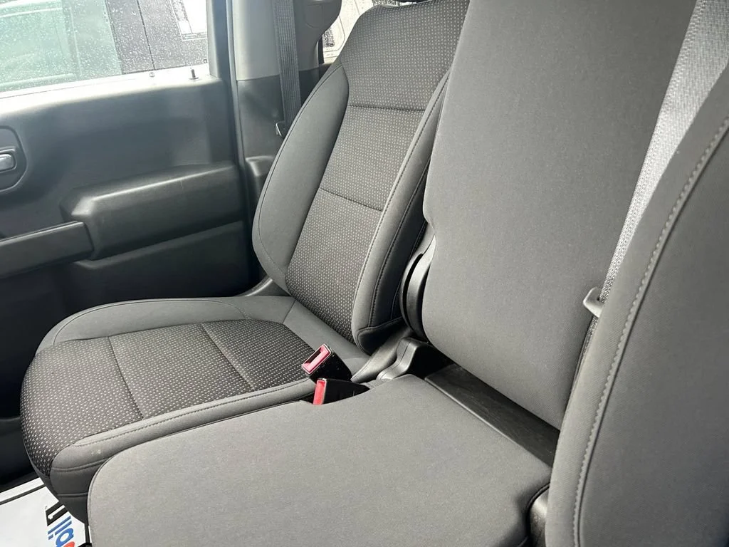 Used 2020 SUMMIT WHITE Chevrolet Custom image 28