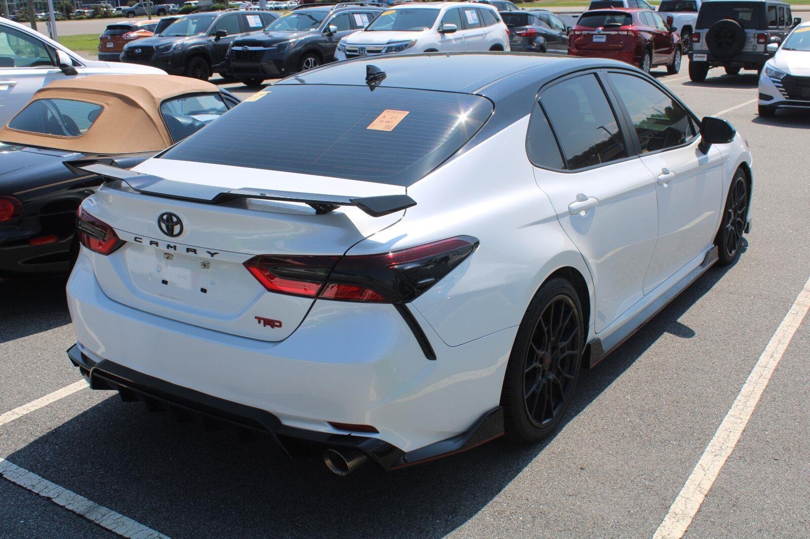 Used 2022 Wind Chill Pearl w/Midnight Black Metallic Roof Toyota TRD image 6