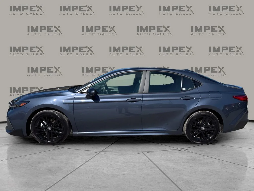 Used 2026  Toyota SE image 2