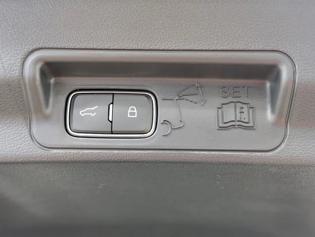 New 2026 Carbonized Gray Metallic Ford ST-Line image 49