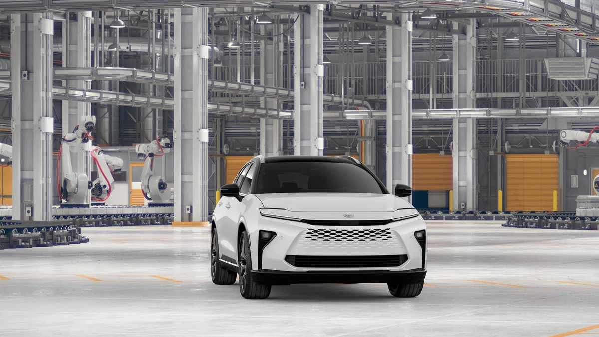 New 2026 Oxygen White with Black roof Toyota Limited image 16
