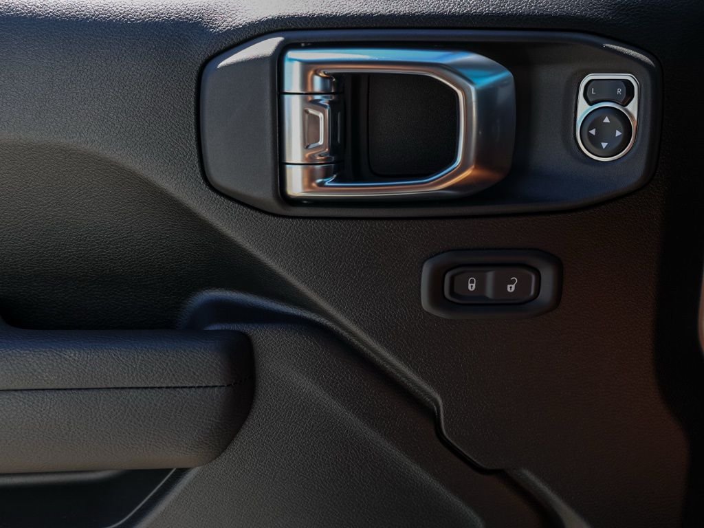 New 2026 Bright White Clear-Coat Exterior Paint Jeep Willys Extreme image 22