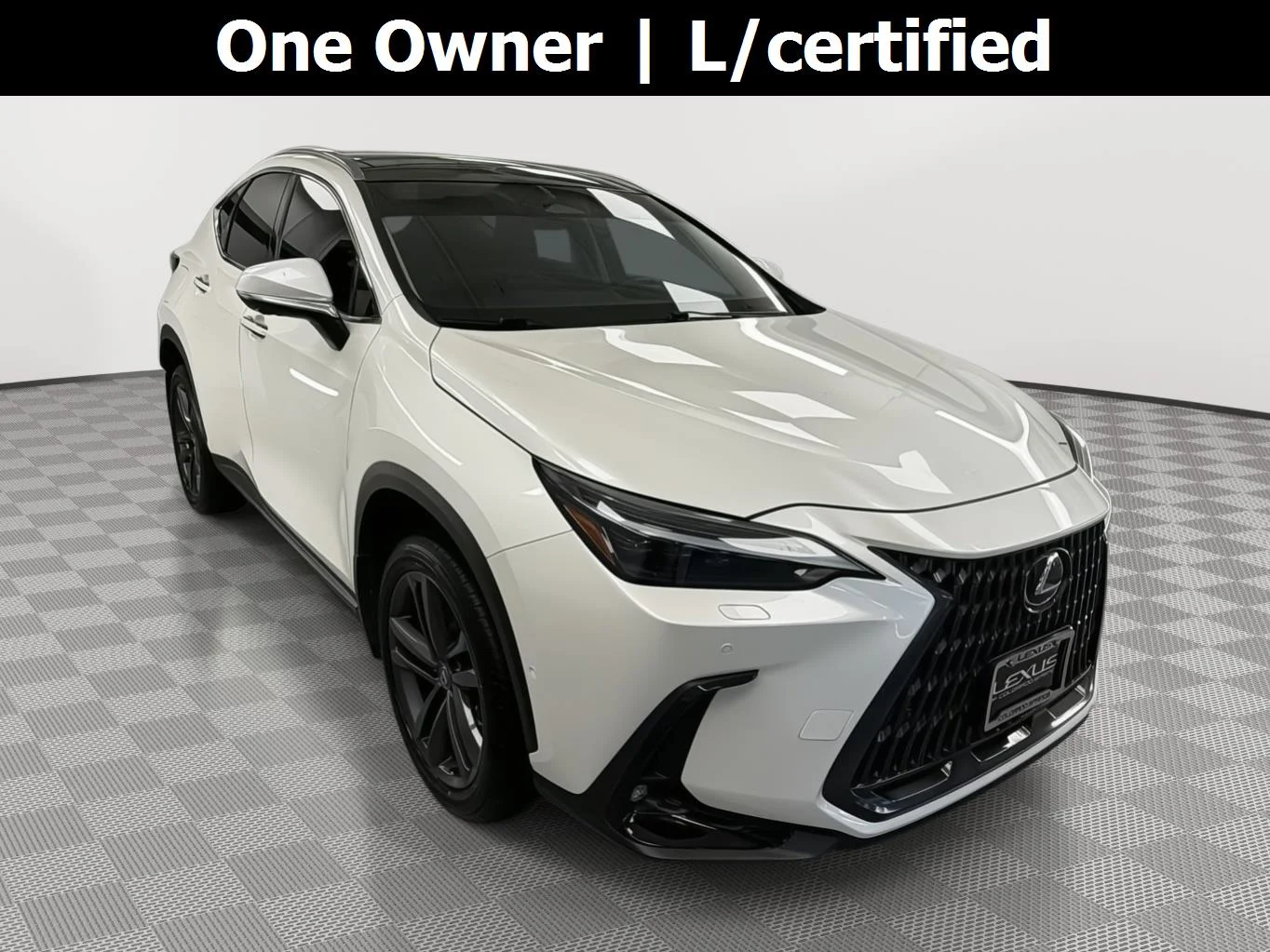 Used 2025 Eminent White Pearl Lexus NX 450h+ Luxury image 1