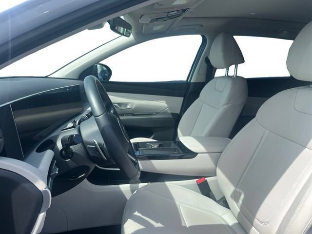 Certified Used 2025 White Hyundai SEL Convenience image 9