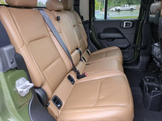 Used 2021 Green Jeep Rubicon image 32
