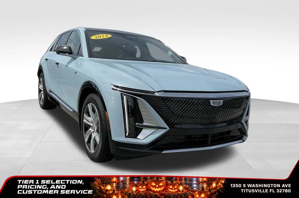 Used 2024 Nimbus Metallic Cadillac Tech image 10