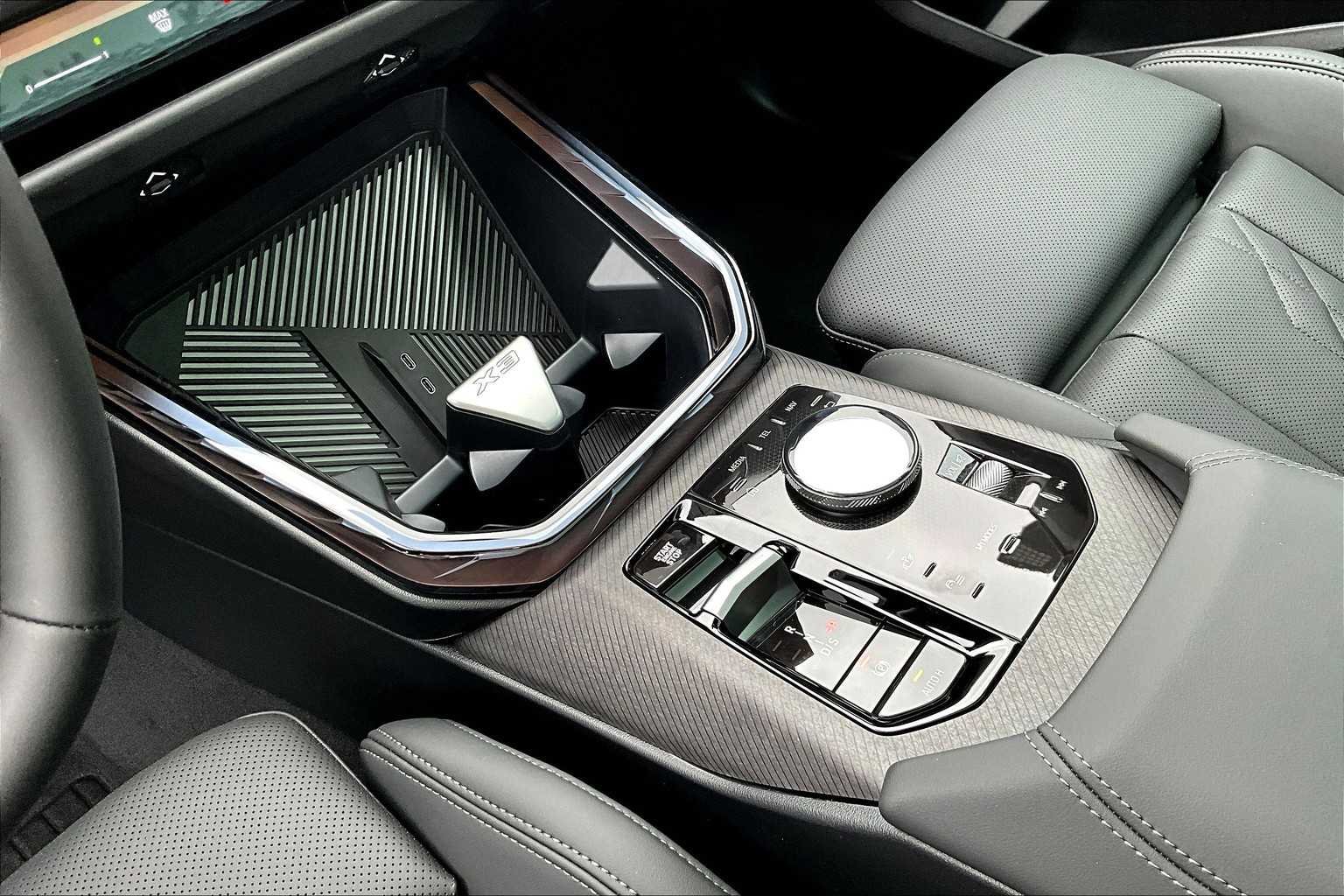 New 2026 Skyscraper Grey Metallic BMW 30 xDrive image 7