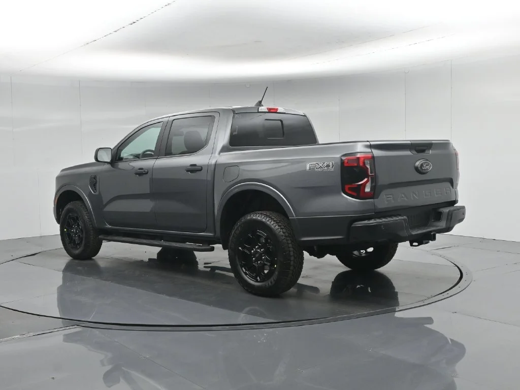 New 2026 Carbonized Gray Metallic Ford XLT image 6