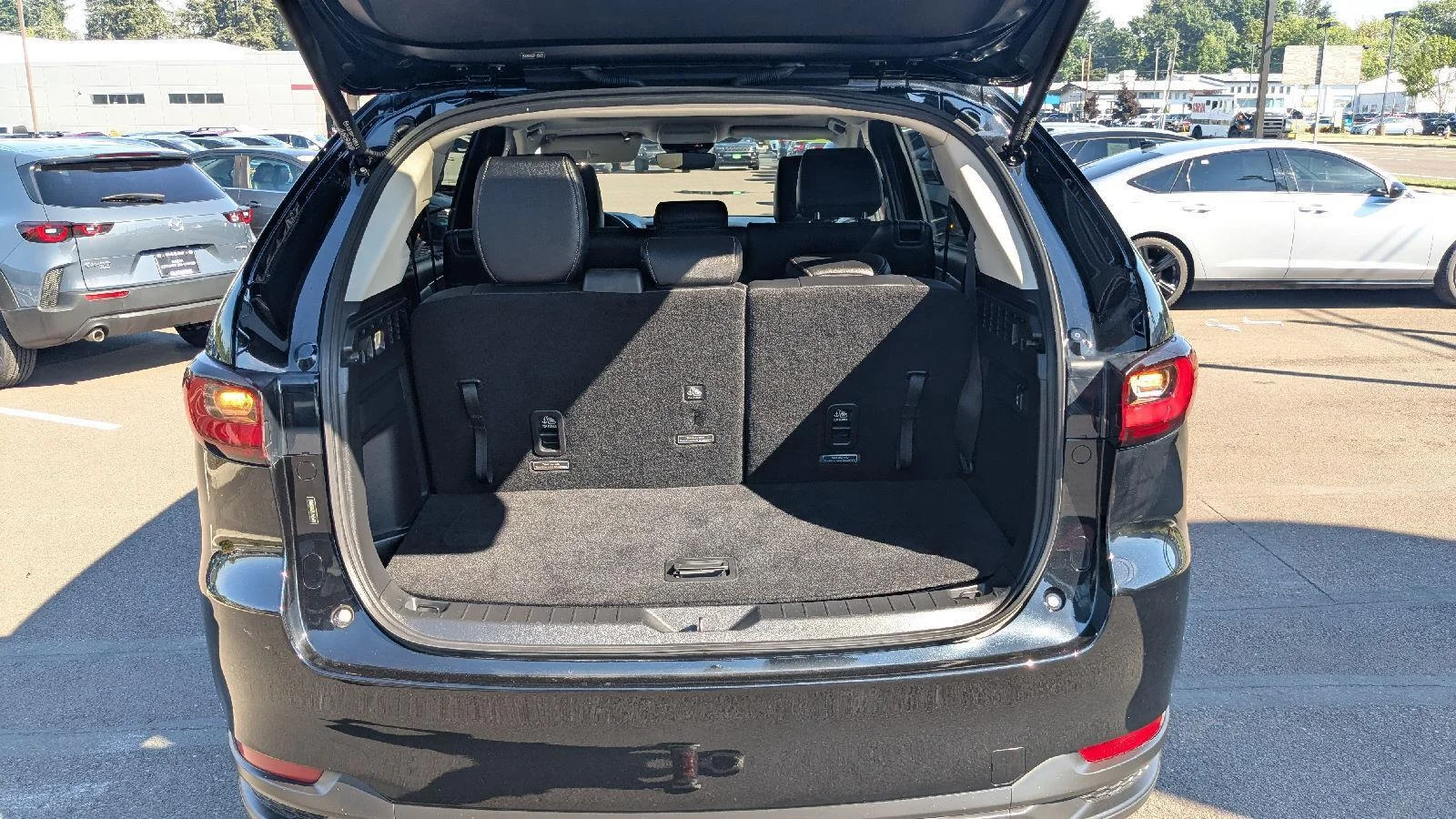 2024 Mazda CX-90 Preferred Package - Photo 11
