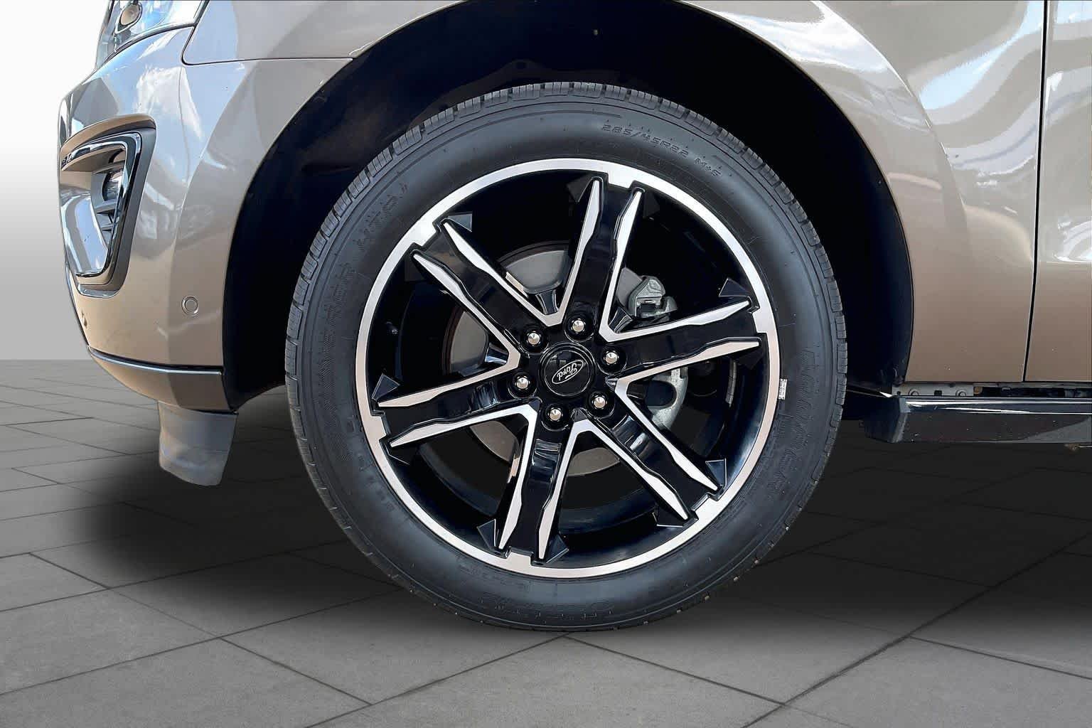 Used 2019 Stone Gray Ford Limited image 12