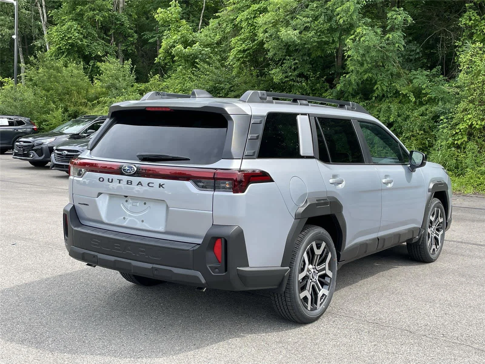 New 2026 ICE SILVER METALLIC Subaru Touring XT image 5