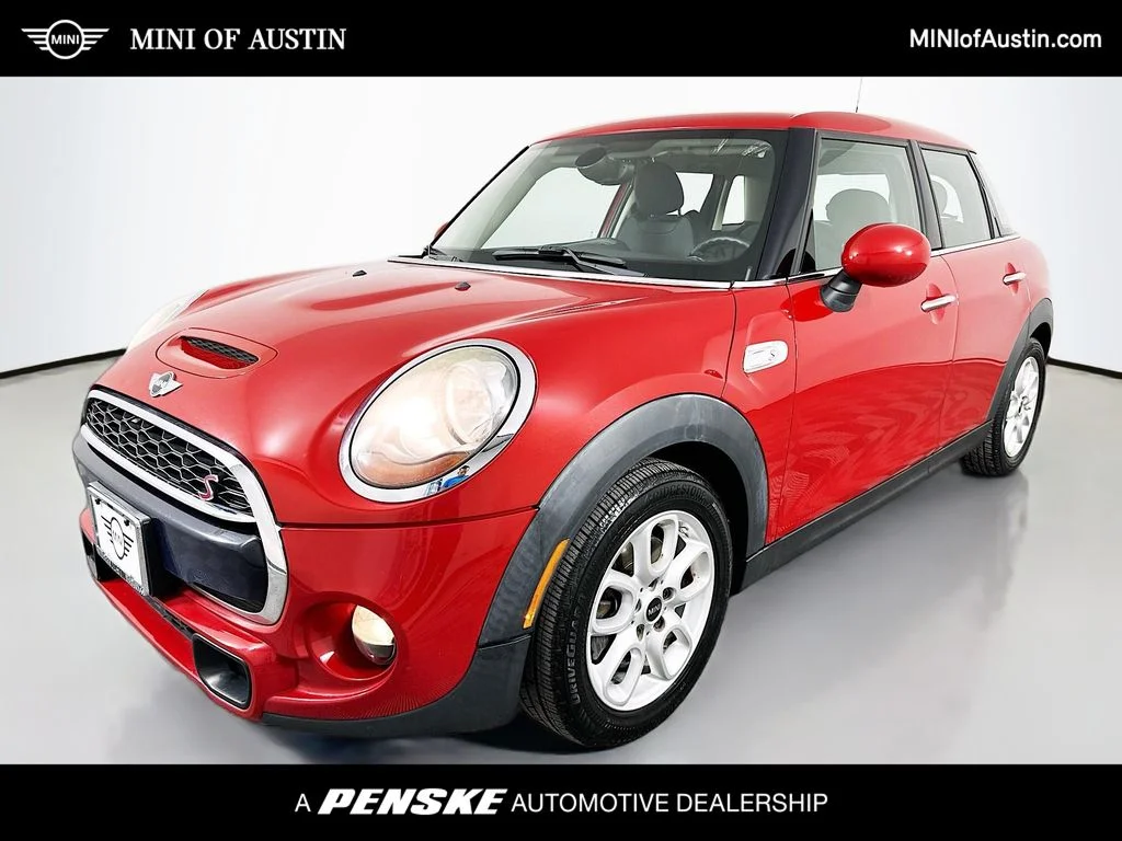 2015 MINI Cooper S 4 Door's photo