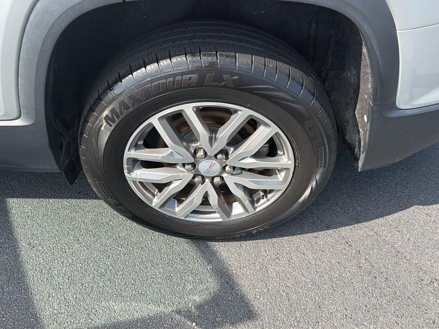 Used 2019 Quicksilver Metallic GMC SLE image 37