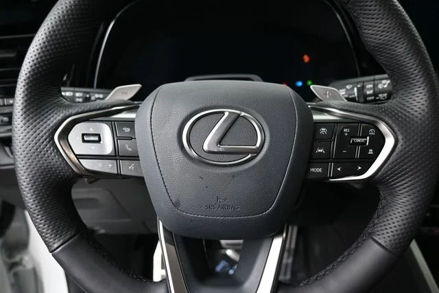 Used 2025 Beige Lexus 350 F SPORT Handling image 17