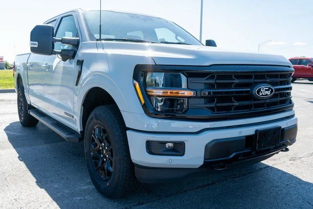 New 2026 Avalanche Ford XLT image 4