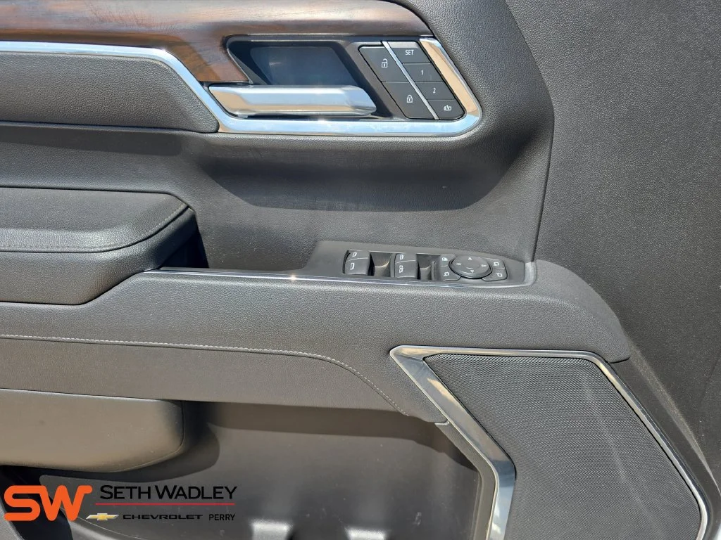 2025 GMC Sierra 1500 SLT - Photo 27