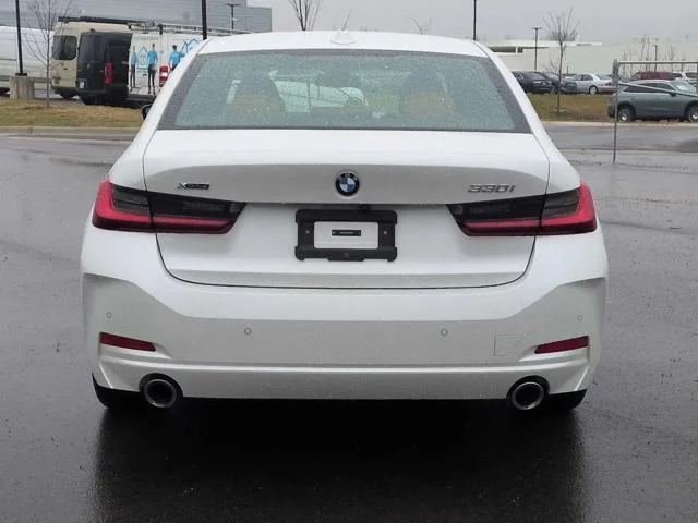 New 2024 Mineral White Metallic BMW 330i xDrive image 13