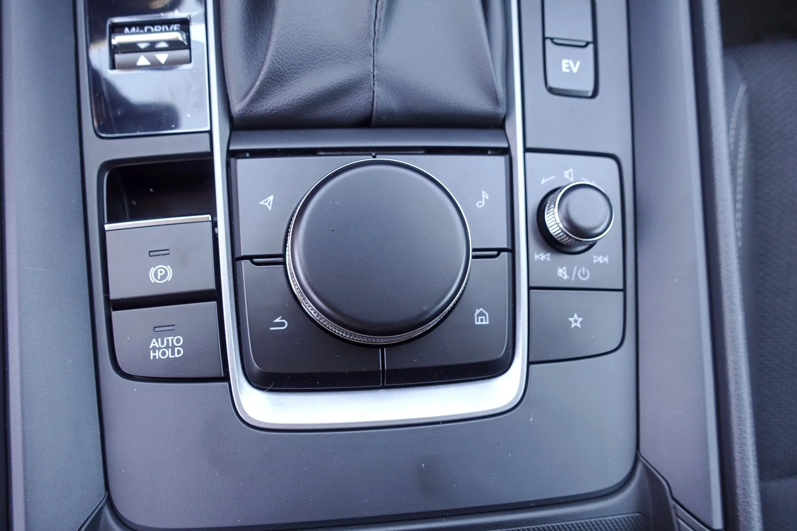 New 2026 Polymetal Gray Metallic Mazda Preferred image 24