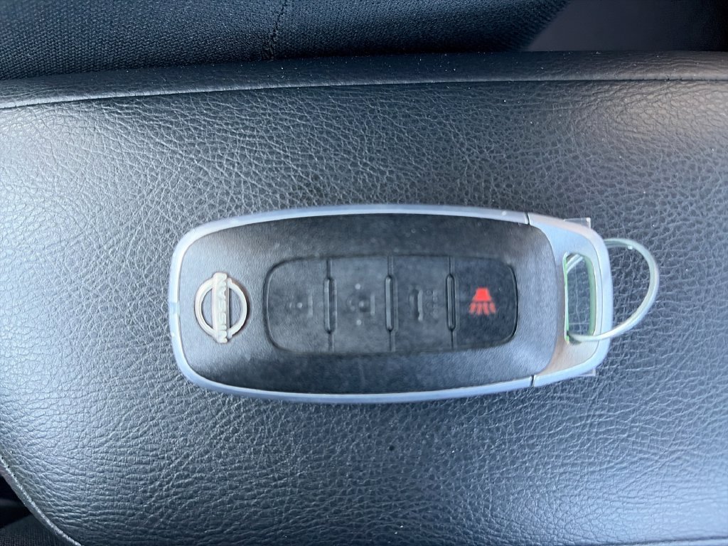 2025 Nissan Versa Sedan SV - Photo 36