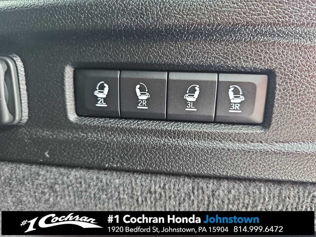 Used 2023 Diamond Black Crystal Pearlcoat Jeep Summit Reserve image 41