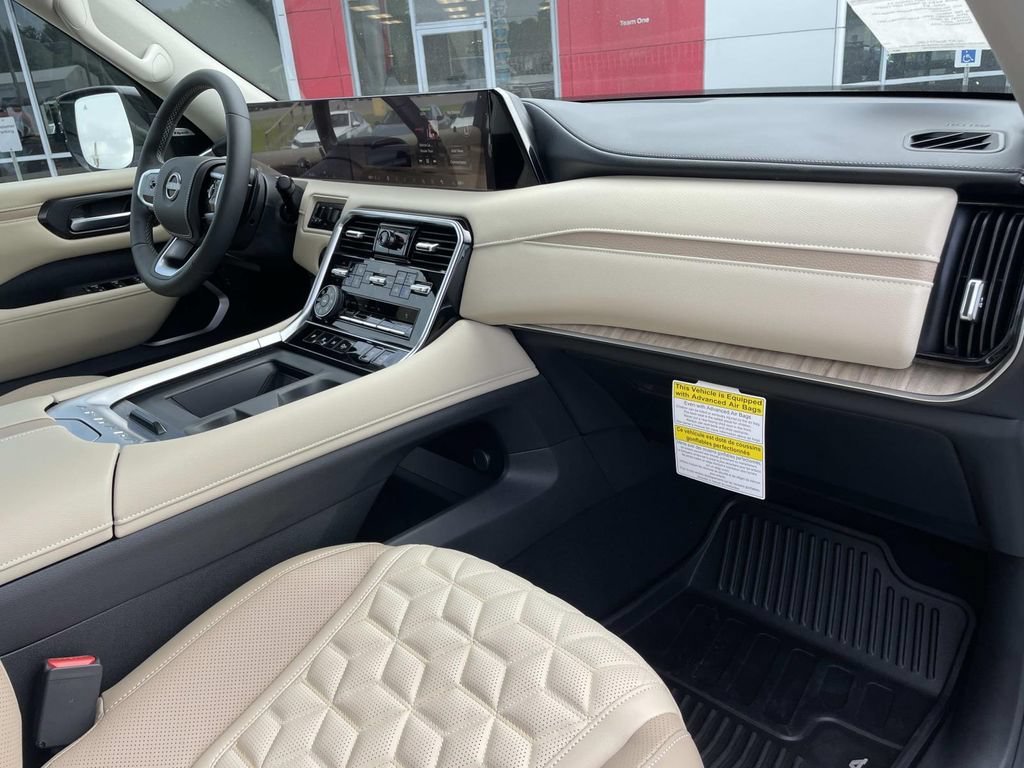 New 2026 Everest White TriCoat / Super Black Two-tone Nissan Platinum Reserve image 18