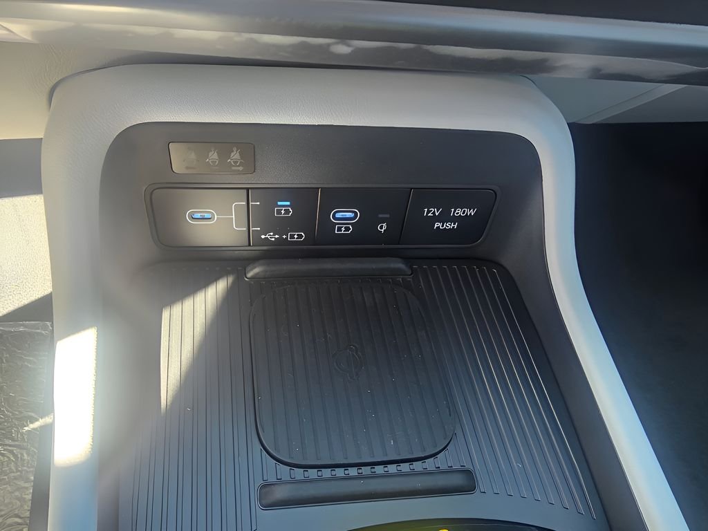 Used 2026 Atlas White Hyundai SEL Sport image 20