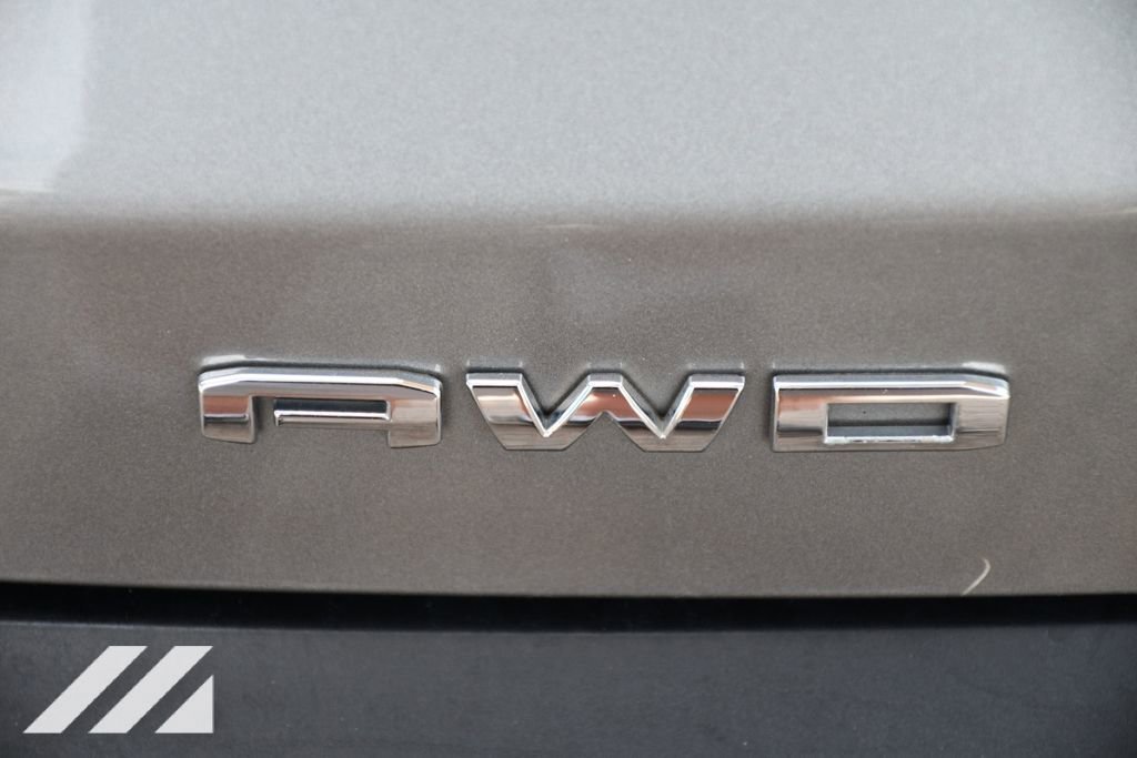 2023 GMC Acadia SLT - Photo 35