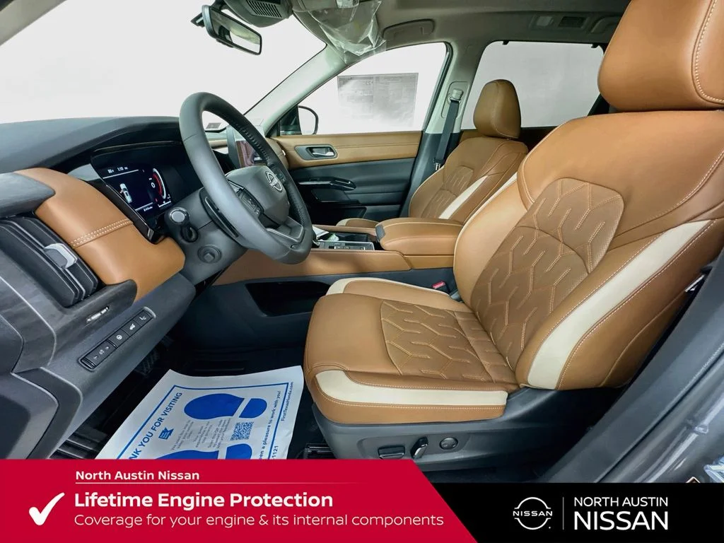 New 2026 Gray Nissan Platinum image 26