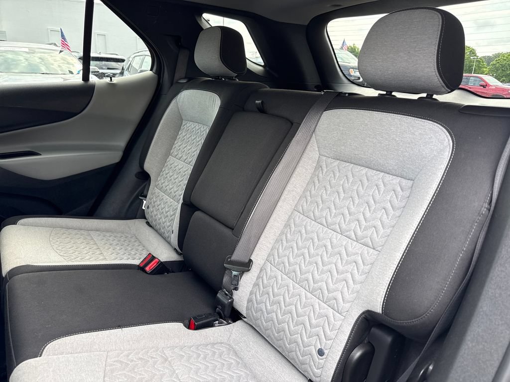 Used 2022 Silver Ice Metallic Chevrolet LT image 21