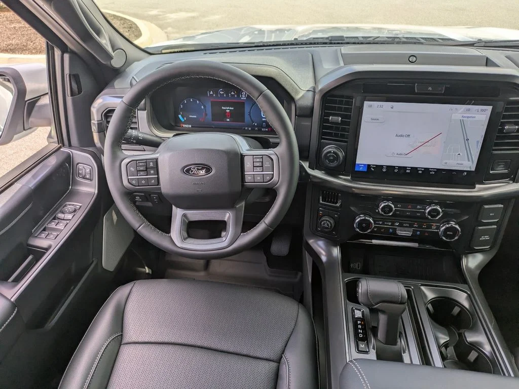 New 2026 Oxford White Ford Lariat image 17