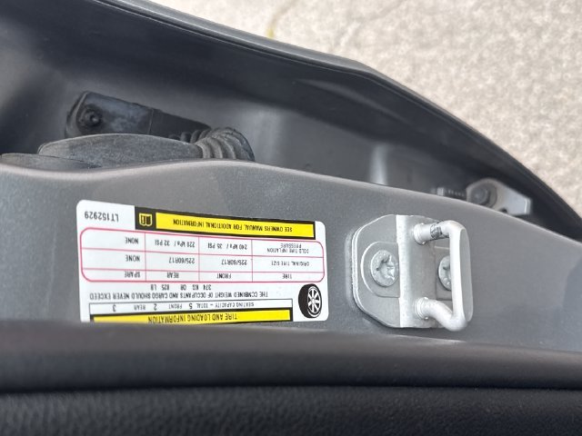 Used 2020 Silver Jeep Latitude image 21
