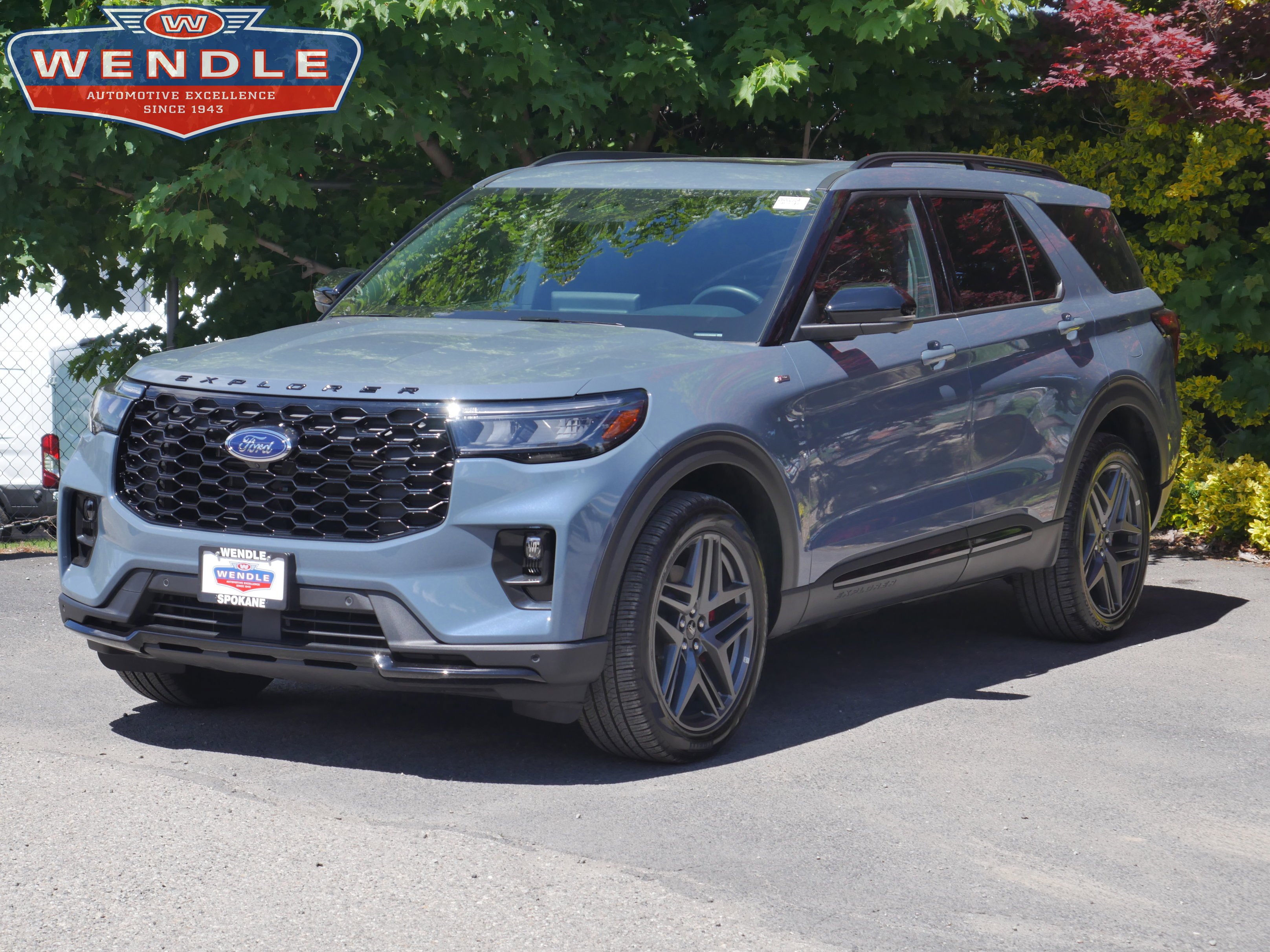 2025 Ford Explorer ST-LINE 4WD (PL535)'s photo