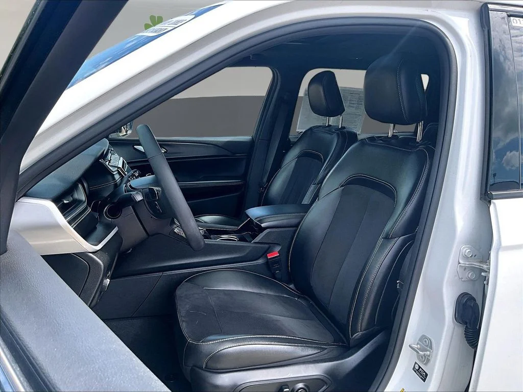 Certified Used 2023 White Jeep Altitude image 25