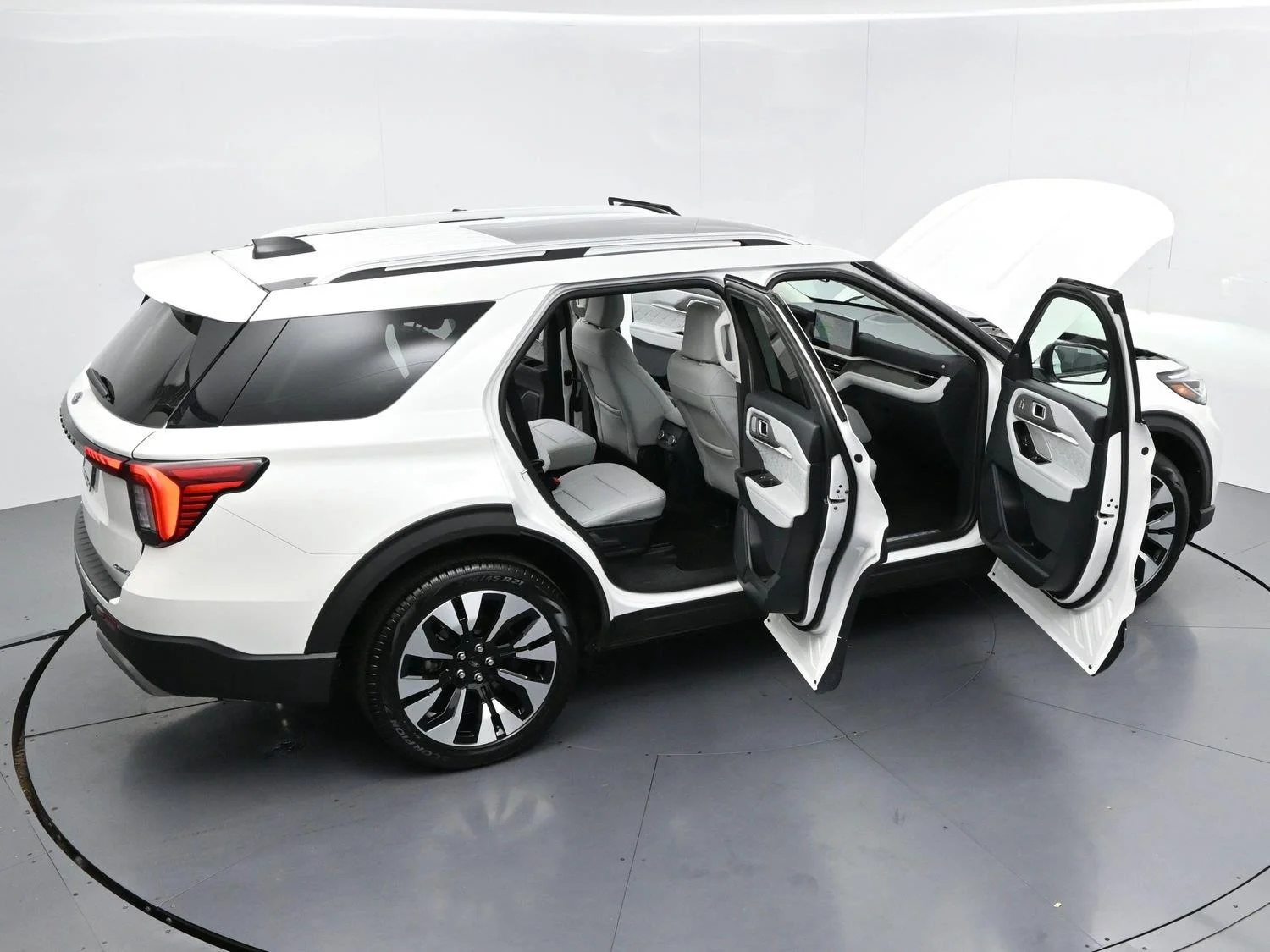 Used 2026 White Ford Platinum image 38
