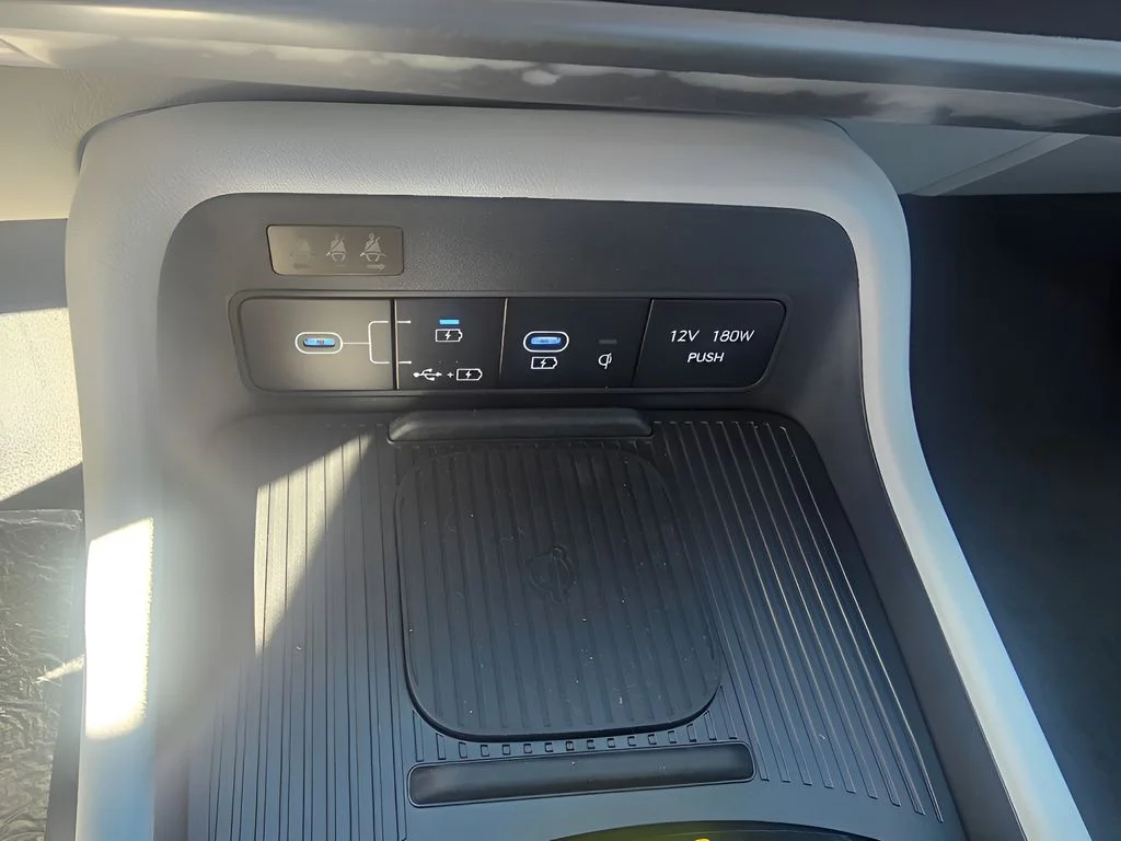 Used 2026 Atlas White Hyundai SEL Sport image 20