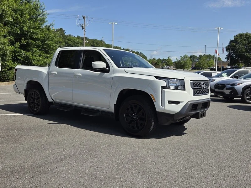 Used 2023 Glacier White NISSAN SV image 7