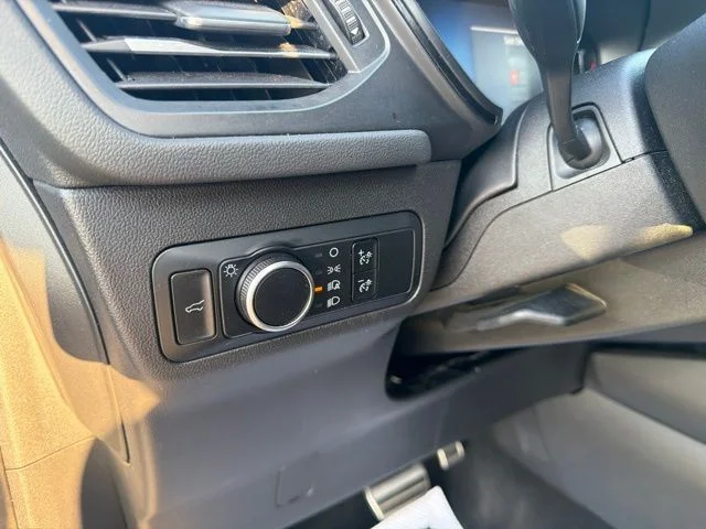 Used 2024 Gray Ford ST-Line image 30