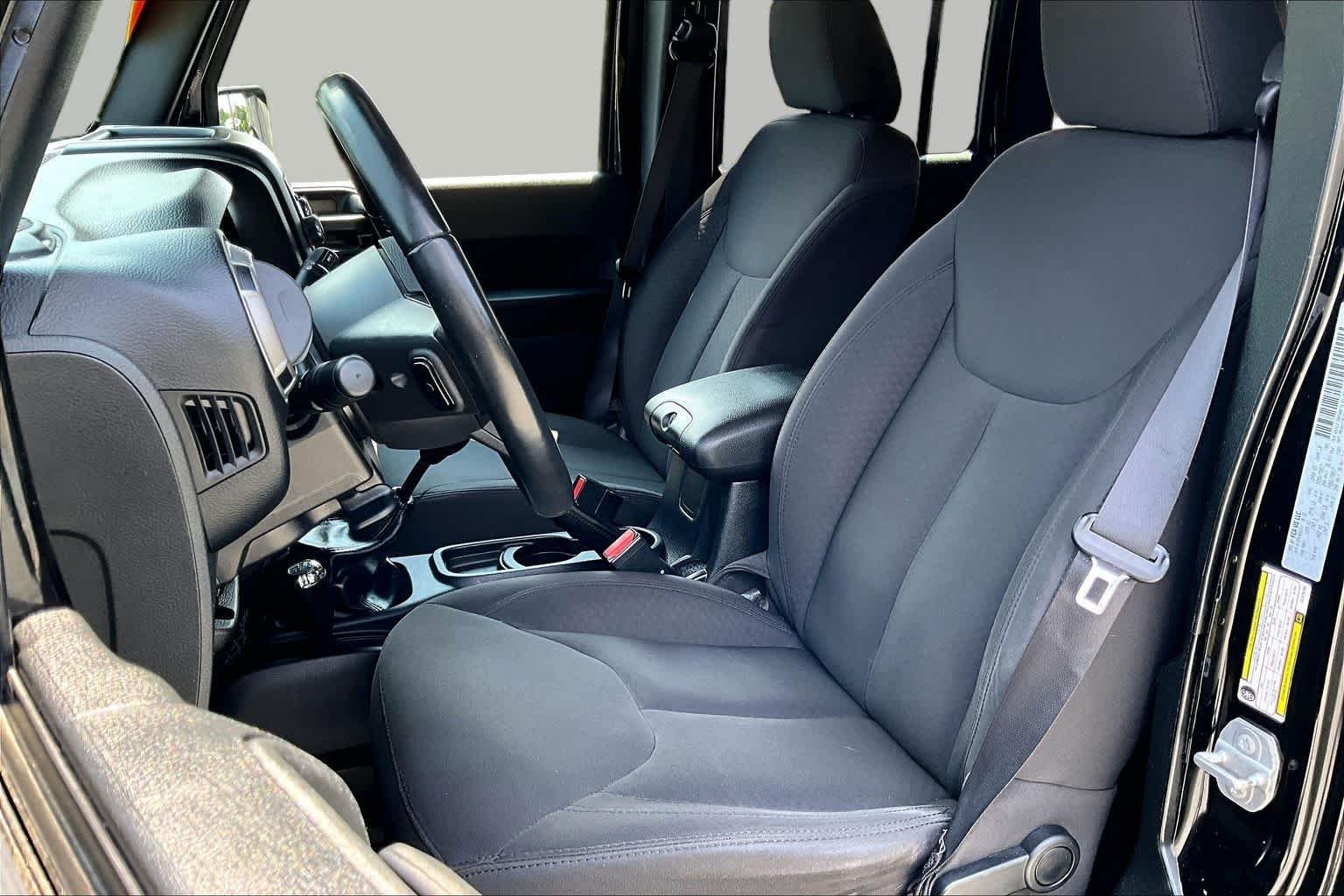 Used 2016 Black Clearcoat Jeep Sport image 8