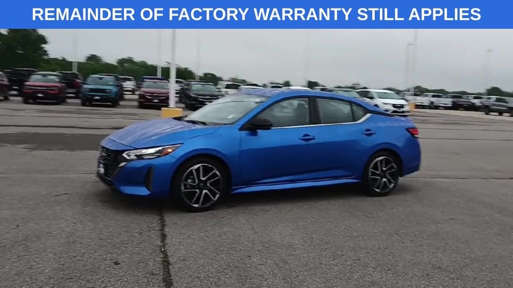 Used 2025 Blue Nissan SR image 4